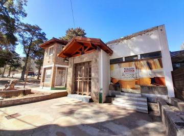 Local comercial · 4 Ambientes · Local en La Falda