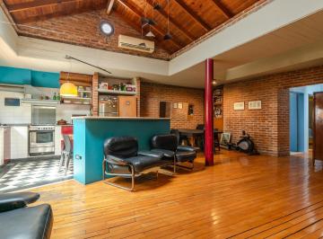 Casa · 350m² · 3 Ambientes · 3 Cocheras · Excelente Casa C/parrilla y Deposito, taller en Planta Baja Lanús Este!