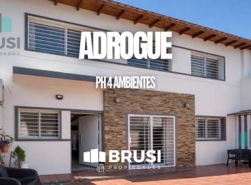 PH · 79m² · 4 Ambientes · PH Tipo Casa en Venta en Adrogue - 4 Ambientes
