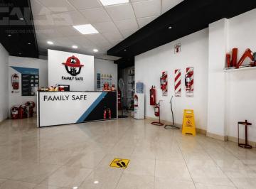 Local comercial · 115m² · Local en Venta - Ituzaingó - Sobre Calle Santa Rosa