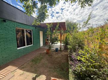 Casa · 30m² · 1 Ambiente · 1 Cochera · Oportunidad Casa en Venta con Jardin Country Roda Bajas Expensas Toma Vehiculo