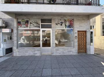 Local comercial · 68m² · 1 Cochera · Local en Venta - Santa Teresita