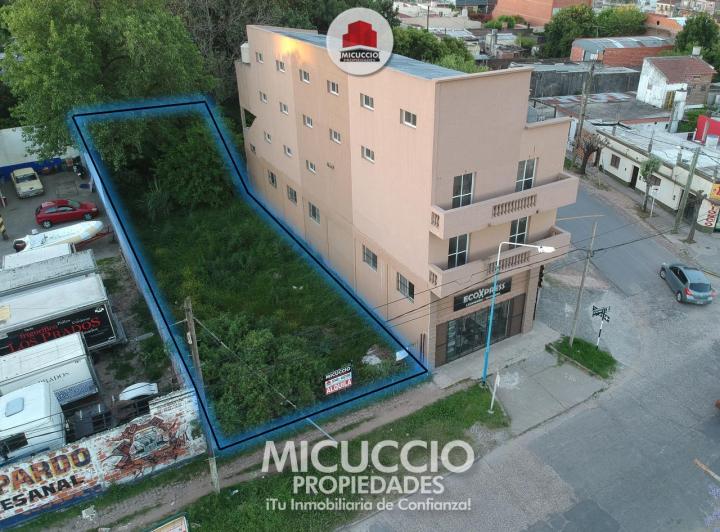 Terreno · 353m²
