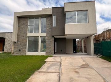 Casa de 4 ambientes, Rodeo de la Cruz · Venta Casa Barrio Las Cortaderas III