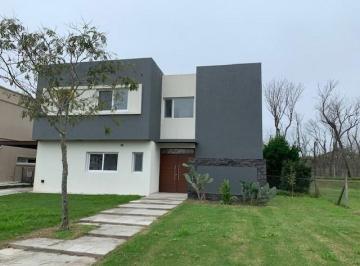 Casa · 175m² · 4 Ambientes · 2 Cocheras · Casa Chalet en Venta en Acacias, Puertos, Escobar