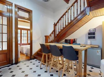 Casa · 200m² · 7 Ambientes · Habitacion en Residencia Estudiantil Buenos Aires
