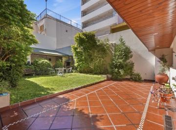 Casa · 256m² · 6 Ambientes · 2 Cocheras · Casa 8,66 X 34 con Parque