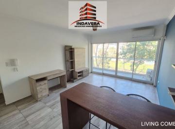 Departamento de 2 ambientes, Tres de Febrero · Oportunidad 2 Ambientes con Cochera. Frente - 42 m² Totales. Caseros Centro