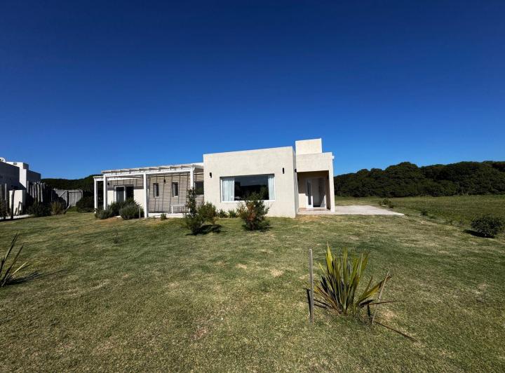 Casa · 153m² · 4 Ambientes · 1 Cochera