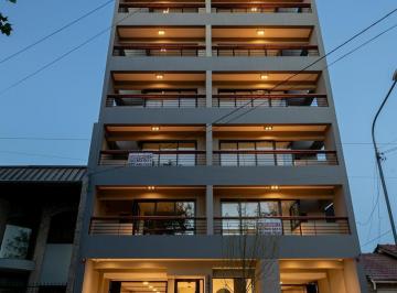 Departamento · 53m² · 2 Ambientes · 1 Cochera · 2 Ambientes a Estrenar Al Frente con Balcon y Cochera Opcional