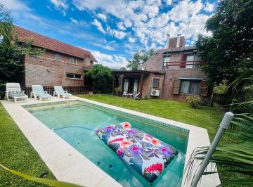 Casa · 143m² · 5 Ambientes · 2 Cocheras · Casa Chalet en Venta en Club de Campo Los Horneros, Escobar, G. B. a. Zona Norte