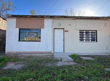 Casa · 70m² · 3 Ambientes · Casa en Venta - 2 Dorm. 2 Baños - Mercedes