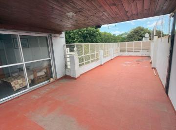 PH en Venta de 4 ambientes · PH 4 Amb. S/ Expensas C/ Quincho y Terraza