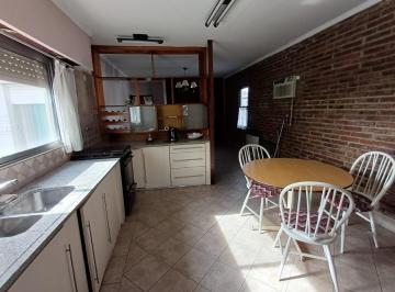 Departamento · 90m² · 3 Ambientes · Departamento en Venta - 2 Dorm. 1 Baño - 90 m² - Quilmes
