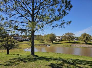 Terreno · 1411m² · Lote en El Solar de Victoria, Arboles, Naturaleza y Bajada Al Rio