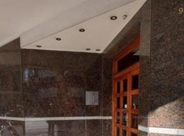 Departamento · 90m² · 4 Ambientes · Venta Departamento 5 Ambientes Planta Baja en Caballito!