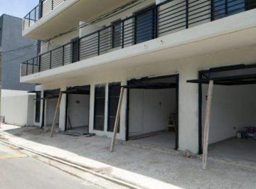 Casa · 98m² · 2 Ambientes · 1 Cochera · Triplex Estreno en Venta 2 Ambientes con Cochera en Tigre Centro
