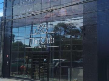 Local comercial · 300m² · 4 Ambientes · Local - Funes
