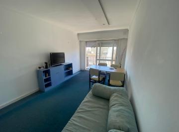 Departamento de 2 ambientes, General Pueyrredón · Estudiantes