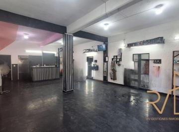 Local comercial de 6 ambientes, Ezeiza · Propiedad Comercial en Venta (Locales Mas Viviendas)