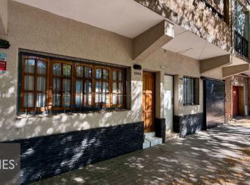 Casa de 6 ambientes, Ciudad de Mendoza · Casa en Venta C/ Cochera en 3.ª Sección Parque o Higgins