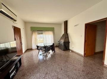 Terreno · 2177m² · 4 Ambientes · Terreno Subdibidible en Cipolletti con Casa y Galpon