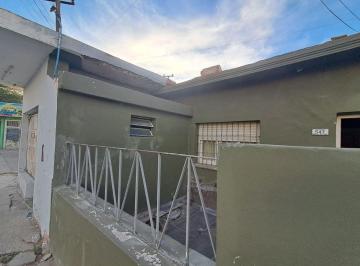 Casa de 4 ambientes, Trelew · Casa con Local en Esquina y Galpon. Ideal Inversores. Corredor Comercial