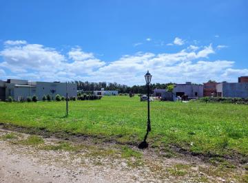 Terreno · 724m² · Hermoso Lote en Barrio Privado "Club de Campo Haras del Mar"