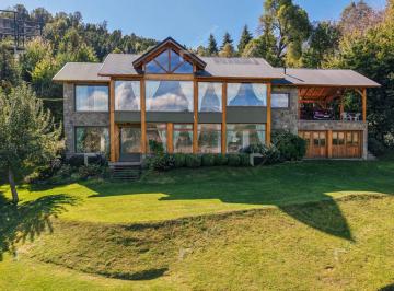 Casa de 6 ambientes, San Martín de los Andes · Hermosa Casa en Venta en San Martin de Los Andes