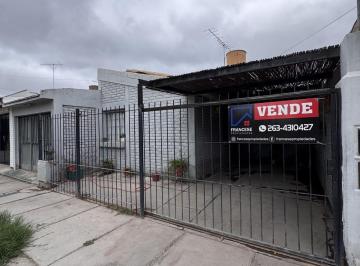 Casa · 148m² · 4 Ambientes · 3 Cocheras · Venta Casa en B° San Gabriel. La Colonia, Junin