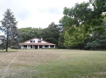 Campo · 320ha · 8 Dormitorios · Chacra en Venta de 6ha en Manzanares
