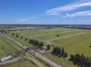 Terreno · 830m² · Terreno en Venta - Los Pasos 4 del Jockey Fisherton
