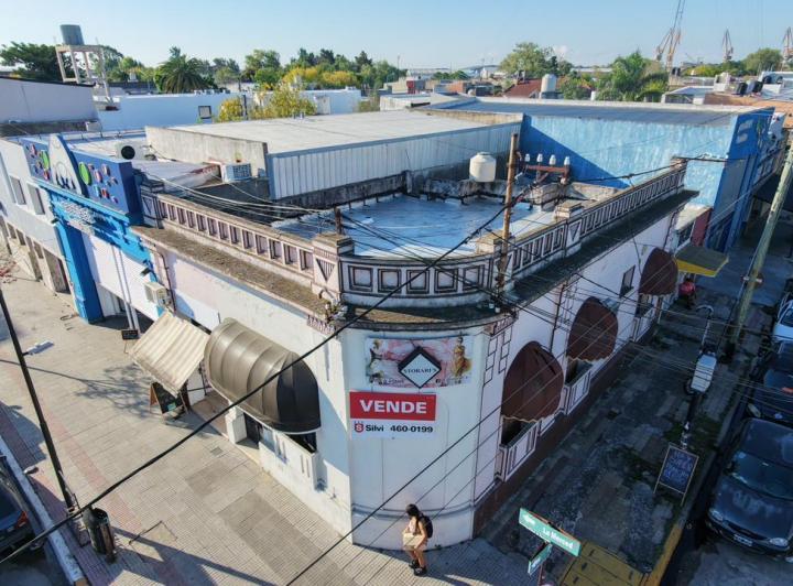 Local comercial · 152m² · 5 Ambientes