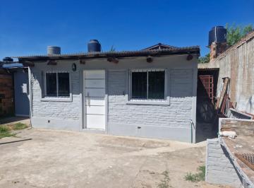 Casa · 72m² · 1 Ambiente · Venta - Casa con Ambiente Único y Terreno - Ibarlucea