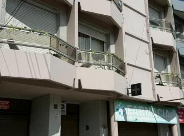 Departamento · 114m² · 4 Ambientes · Departamento en Alquiler Centro Paso del Rey