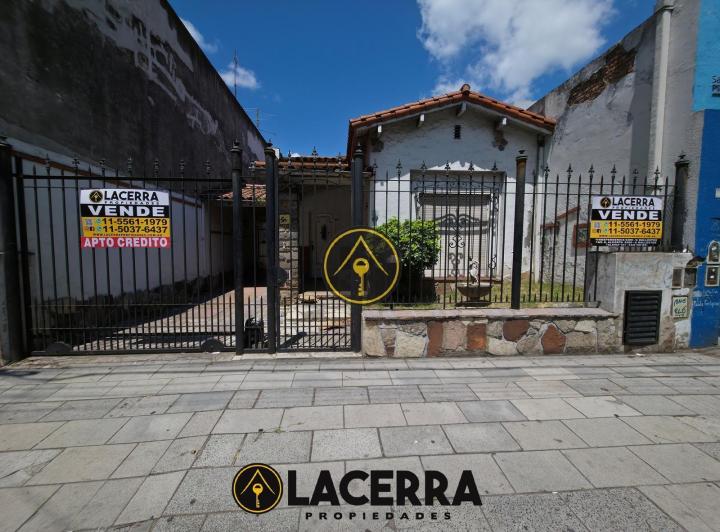 Terreno · 221m² · 4 Ambientes · 6 Cocheras