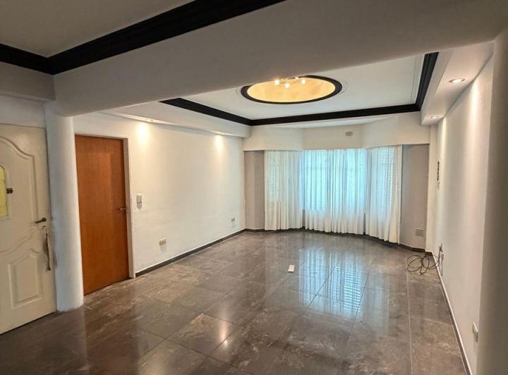 Departamento en alquiler en Villa Luzuriaga · 4 ambientes