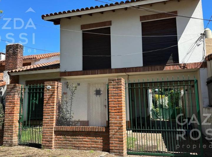 Casa · 400m² · 5 Ambientes · 3 Cocheras