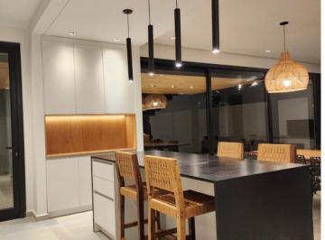 Casa · 264m² · 16 Ambientes · 2 Cocheras · Casa en Venta en Distrito Sur