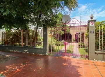 Casa de 13 ambientes, Salta · Venta de Casa Zona Tres Cerritos.