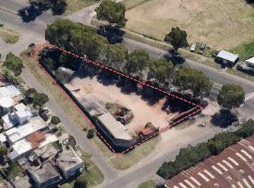 Depósito · 300m² · Amplio Terreno con Galpon Listo Para Trabajar