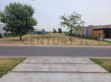 Terreno · 829m² · Venta Lote Ubicado en El Area 1 del Barrio de San Sebastian.