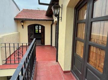 Casa de 7 ambientes, Almirante Brown · Casa en Venta Adrogue 7 Ambientes Excelente Ubicacion