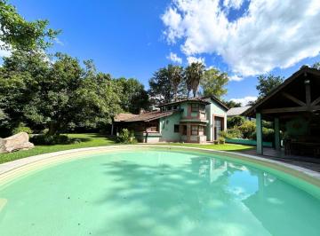 Casa · 340m² · 7 Ambientes · 8 Cocheras · Gran Oportunidad, Casa en Venta en Don Torcuato