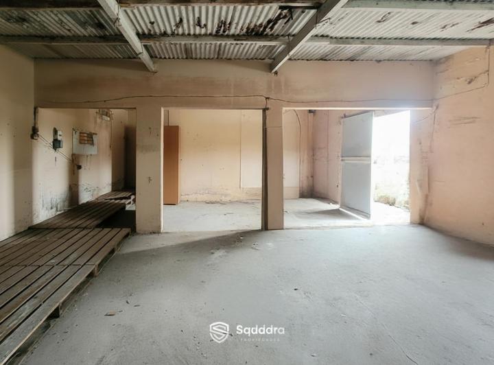 Bodega-Galpón · 450m² · 8 Ambientes