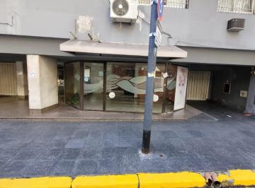 Local comercial · 52m² · Oportunidad Local en Alquiler – Larrea 700 - Balvanera