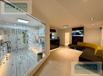 Oficina comercial · 250m² · 11 Ambientes · Alquiler Consultorio Odontologico Equipado Caba