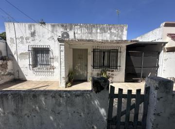 Casa · 114m² · 2 Dormitorios · 1 Cochera · Casa en Barrio 9 de Julio