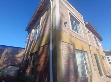Casa · 97m² · 4 Ambientes · 1 Cochera · En Venta Casa 3 Dorm en Plottier