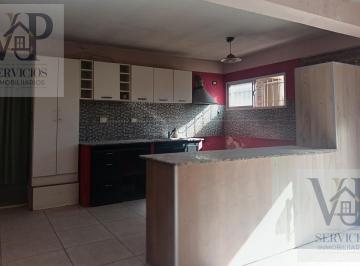 Casa · 97m² · 4 Ambientes · 1 Cochera · En Venta Casa 3 Dorm en Plottier